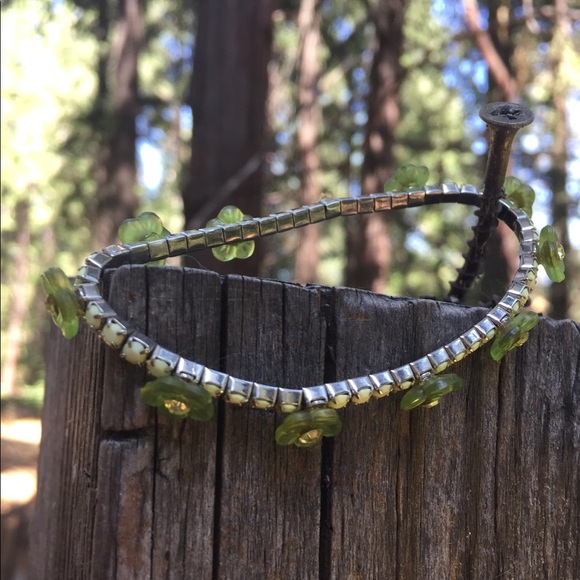 Vintage necklace and bracelet in green and gold flapper girl style - Picture 2 of 10